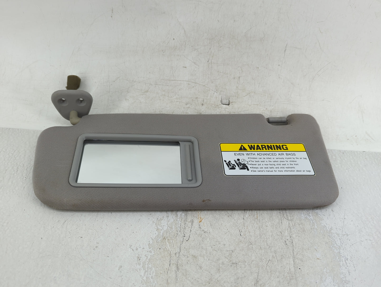 2010-2012 Hyundai Santa Fe Sun Visor Shade Replacement Driver Left Mirror Fits Fits 2010 2011 2012 OEM Used Auto Parts - Oem