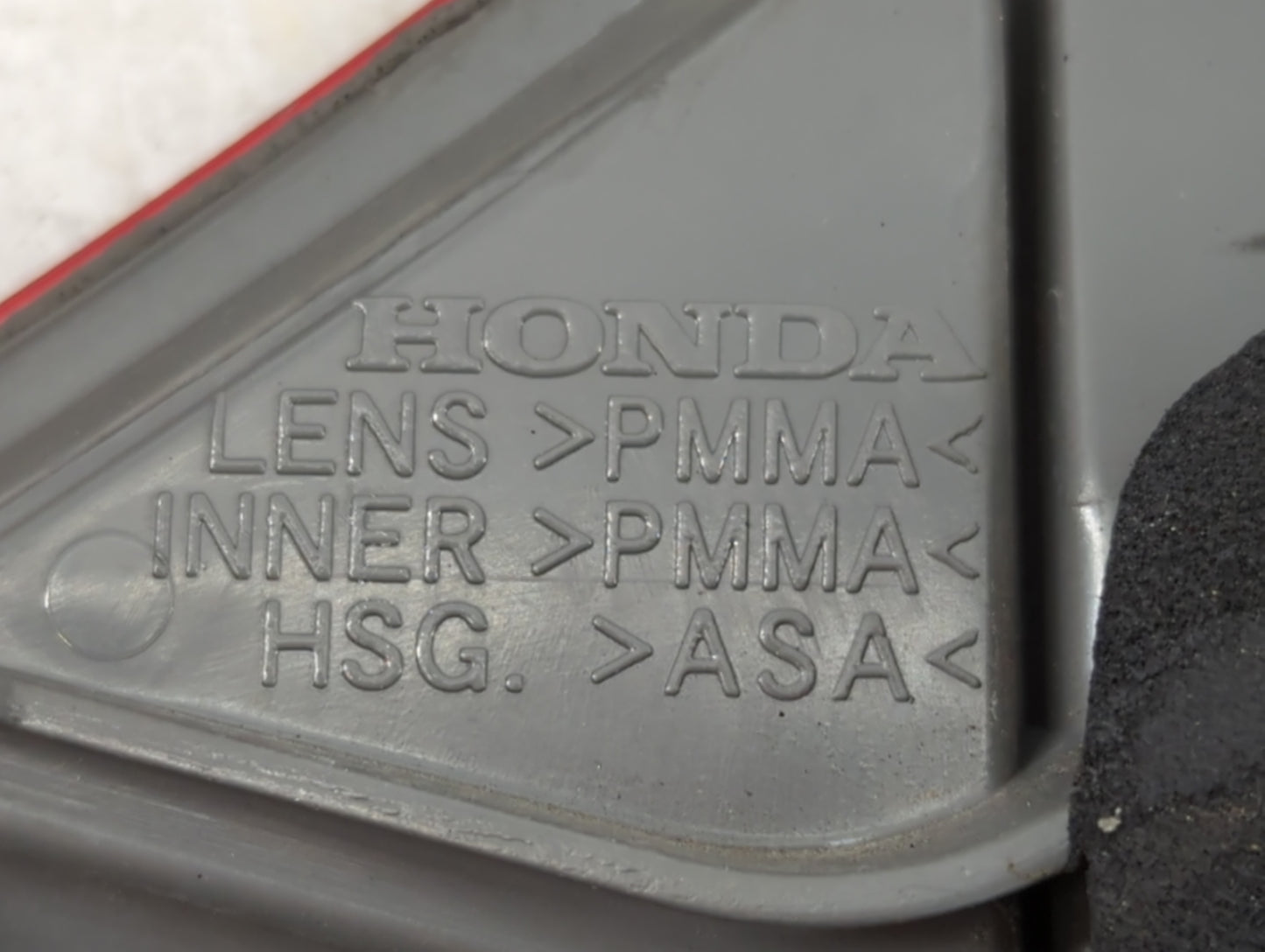 2010-2012 Hyundai Santa Fe Tail Light Assembly Driver Left OEM Fits Fits 2010 2011 2012 OEM Used Auto Parts - Oemusedautopar