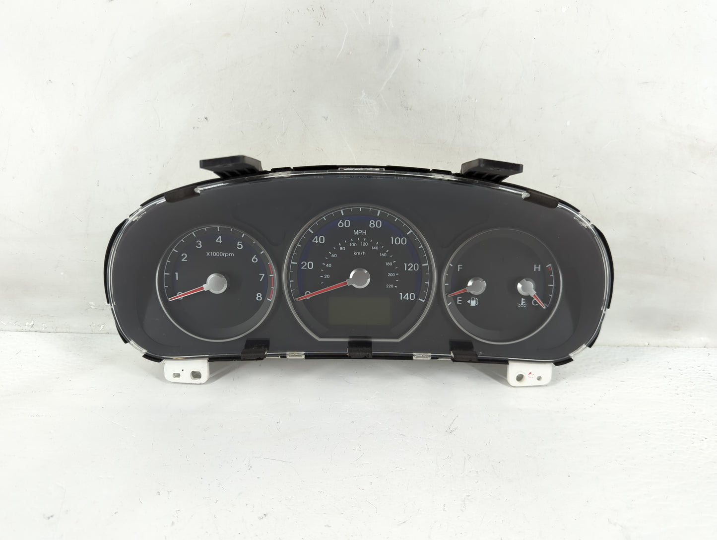 2010-2012 Hyundai Santa Fe Instrument Cluster Speedometer Gauges P/N:94011-0W030 Fits Fits 2010 2011 2012 OEM Used Auto Part