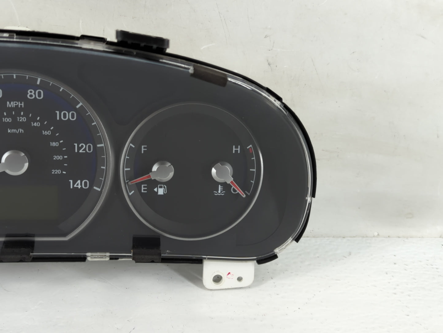 2010-2012 Hyundai Santa Fe Instrument Cluster Speedometer Gauges P/N:94011-0W030 Fits Fits 2010 2011 2012 OEM Used Auto Part