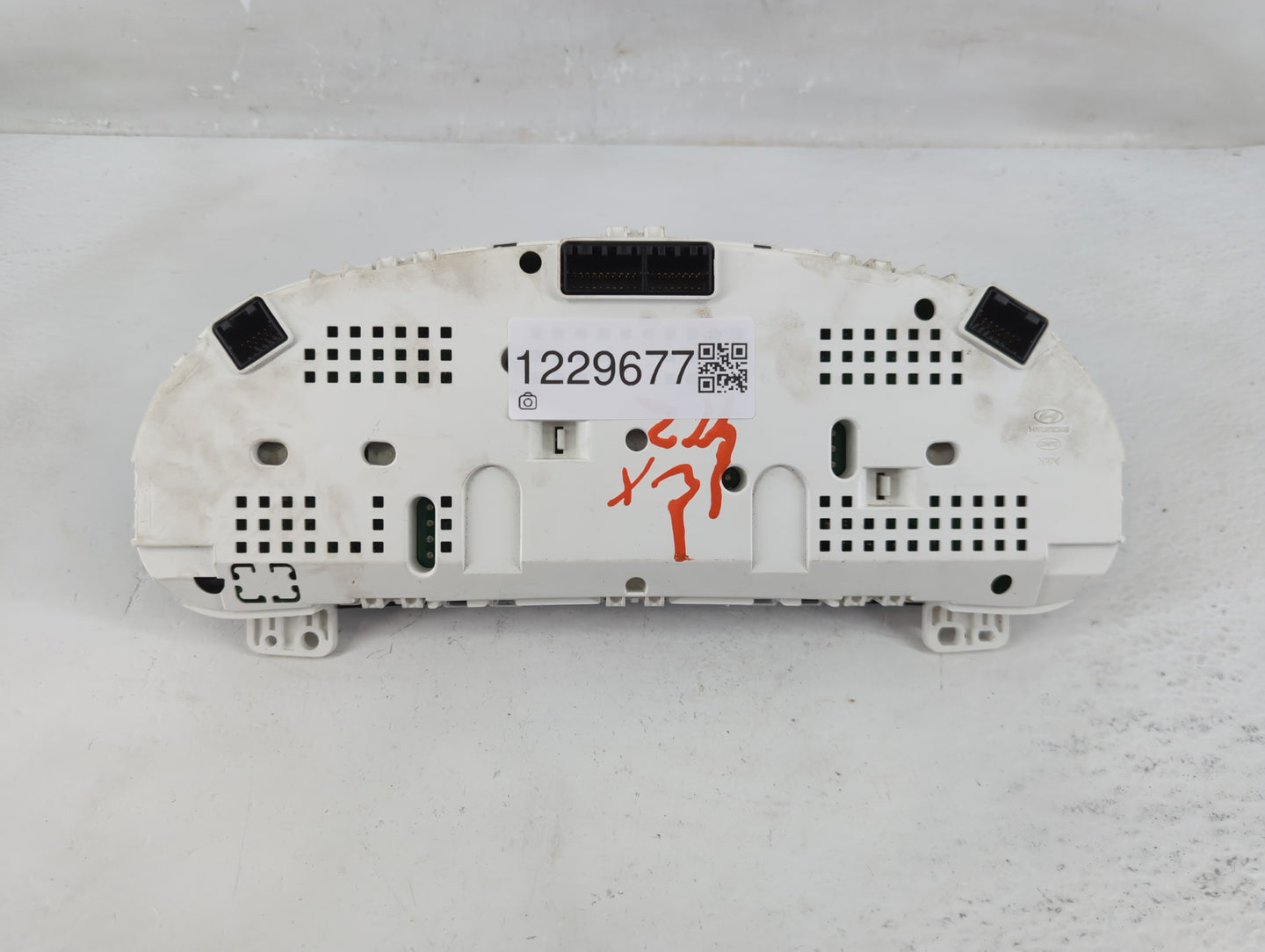 2010-2012 Hyundai Santa Fe Instrument Cluster Speedometer Gauges P/N:94011-0W030 Fits Fits 2010 2011 2012 OEM Used Auto Part