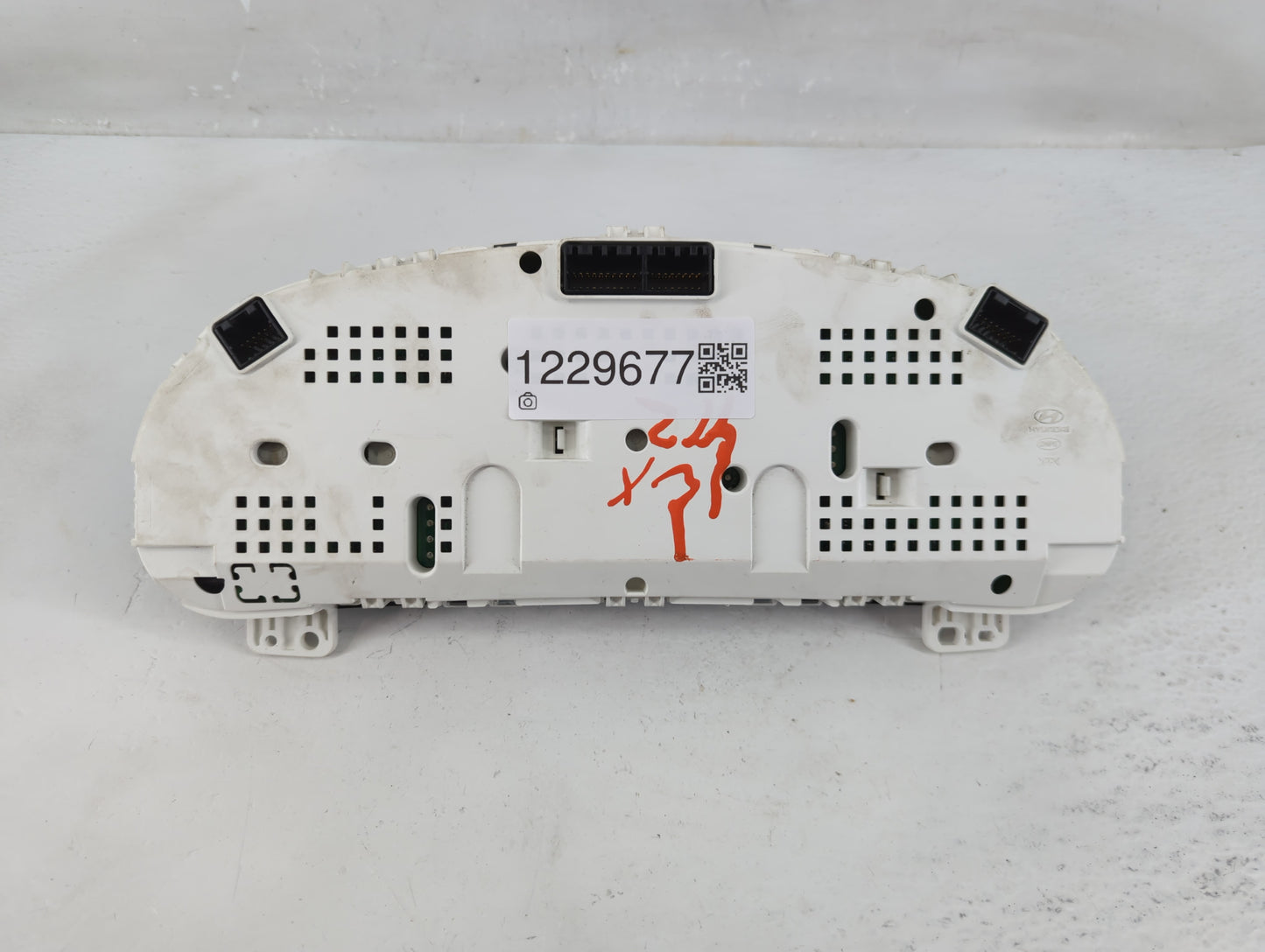 2010-2012 Hyundai Santa Fe Instrument Cluster Speedometer Gauges P/N:94011-0W030 Fits Fits 2010 2011 2012 OEM Used Auto Part