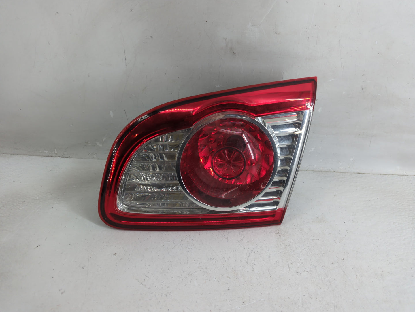 2010-2012 Hyundai Santa Fe Tail Light Assembly Passenger Right OEM Fits Fits 2010 2011 2012 OEM Used Auto Parts - Oemusedaut