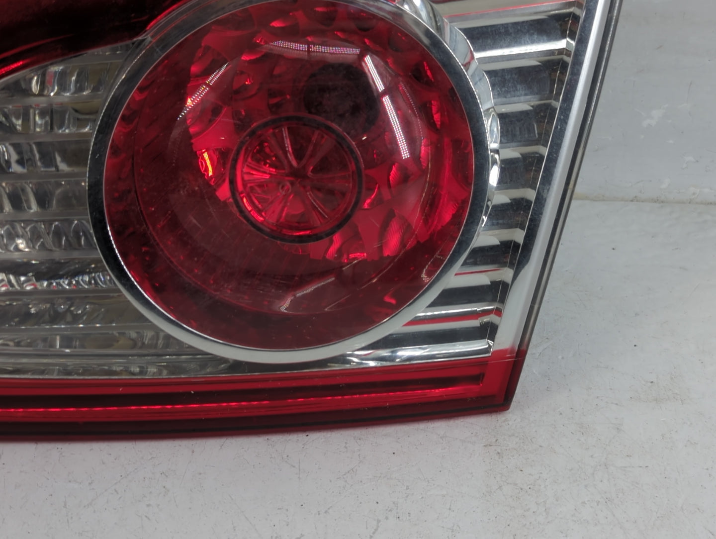 2010-2012 Hyundai Santa Fe Tail Light Assembly Passenger Right OEM Fits Fits 2010 2011 2012 OEM Used Auto Parts - Oemusedaut