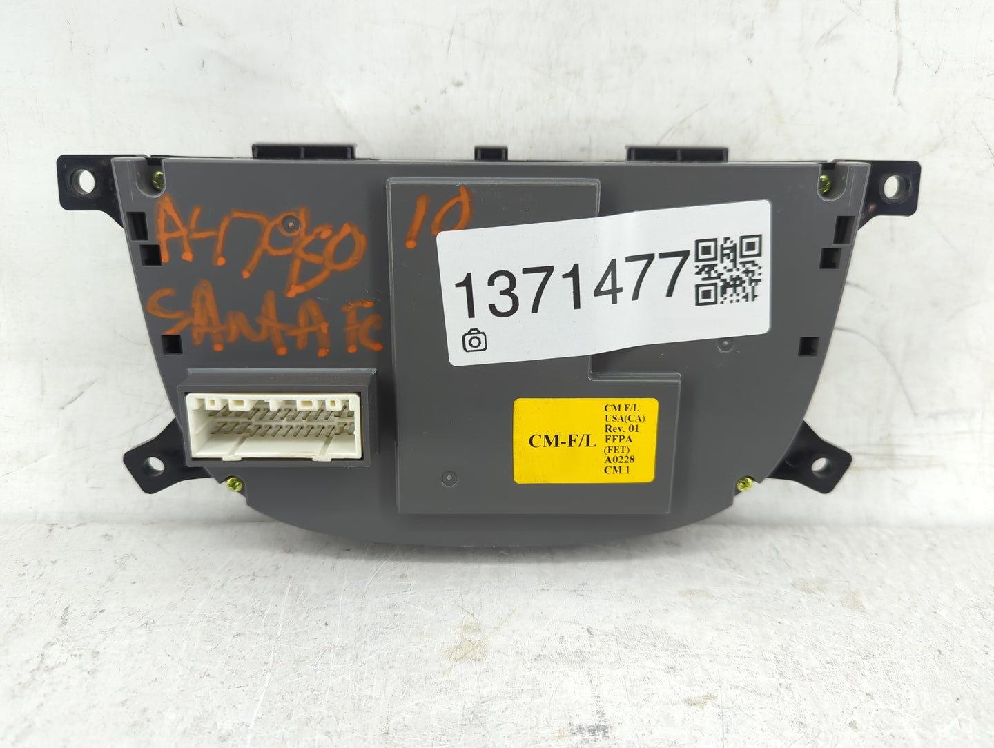 2010-2012 Hyundai Santa Fe Climate Control Module Temperature AC/Heater Replacement Fits Fits 2010 2011 2012 OEM Used Auto P