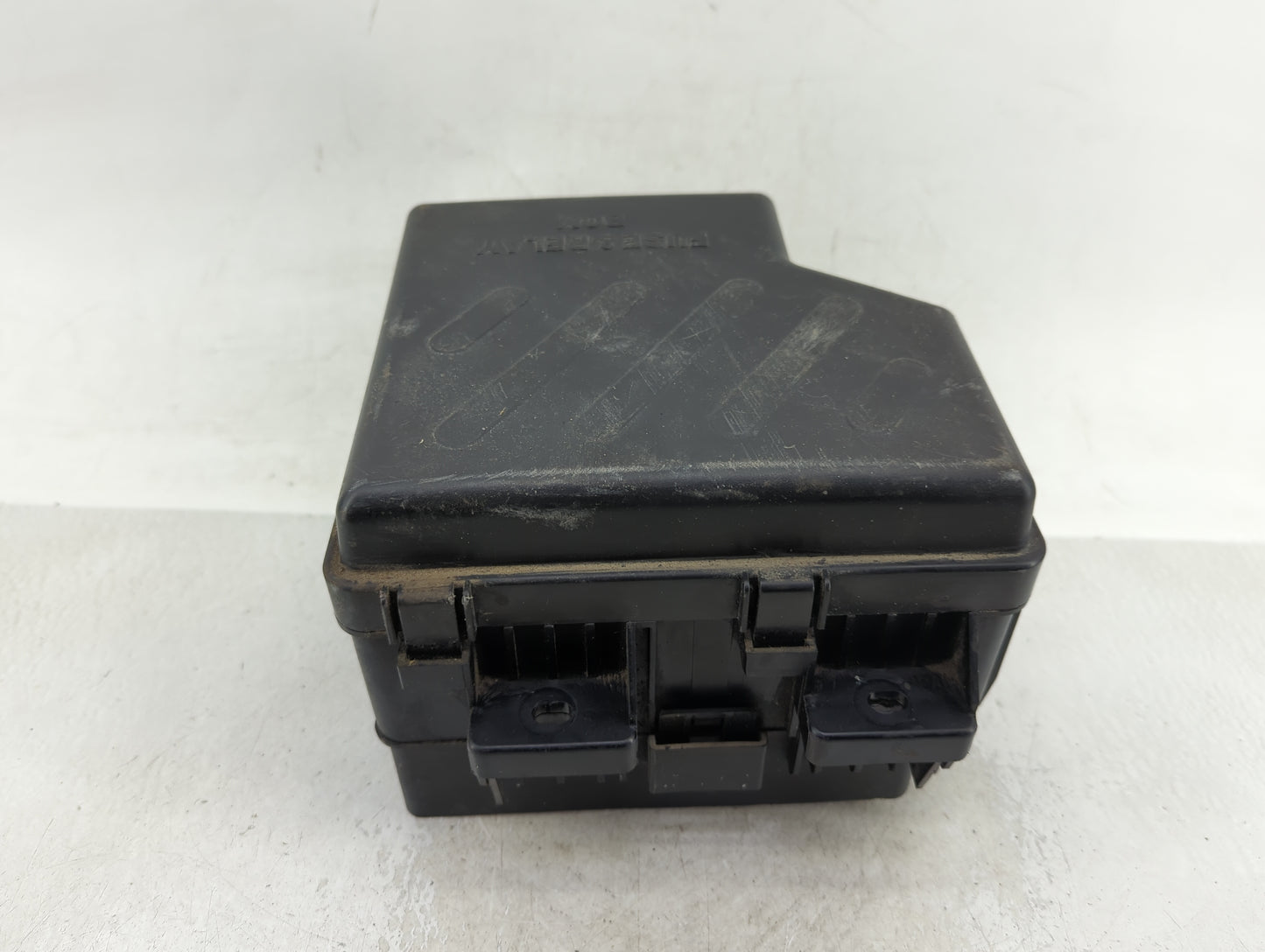 2010-2012 Hyundai Santa Fe Fusebox Fuse Box Panel Relay Module Fits Fits 2010 2011 2012 OEM Used Auto Parts - Oemusedautopar