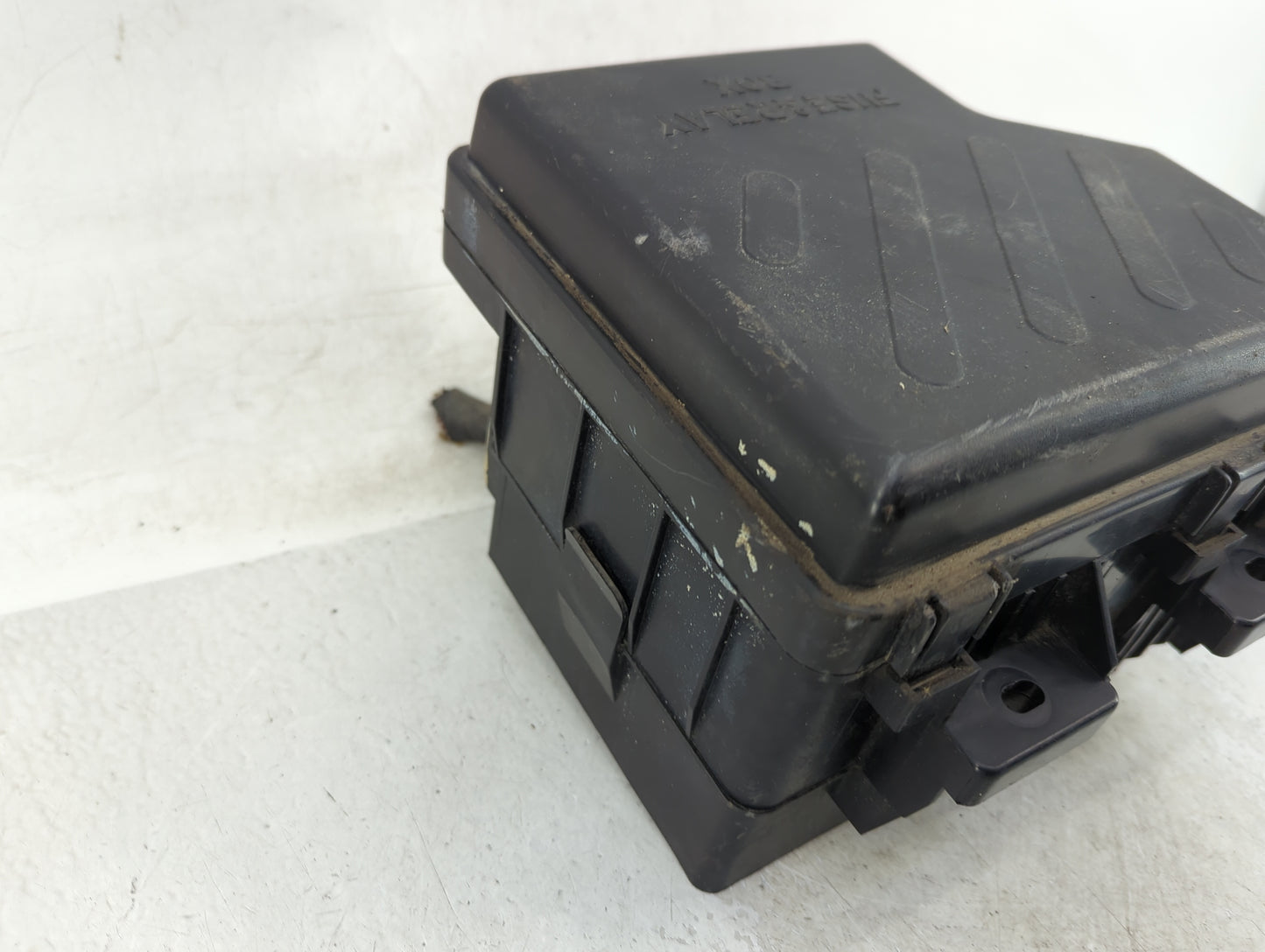 2010-2012 Hyundai Santa Fe Fusebox Fuse Box Panel Relay Module Fits Fits 2010 2011 2012 OEM Used Auto Parts - Oemusedautopar