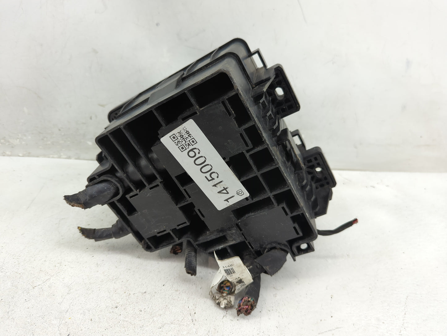 2010-2012 Hyundai Santa Fe Fusebox Fuse Box Panel Relay Module Fits Fits 2010 2011 2012 OEM Used Auto Parts - Oemusedautopar
