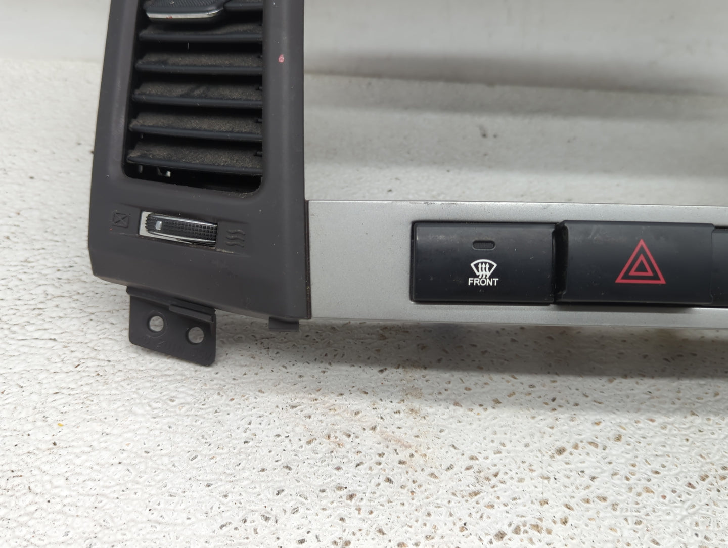 2010 Hyundai Santa Fe Digitial Dash Clock P/N:94520-2B000 Fits OEM Used Auto Parts - Oemusedautoparts1.com