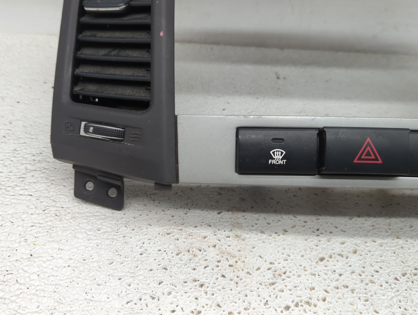 2010 Hyundai Santa Fe Digitial Dash Clock P/N:94520-2B000 Fits OEM Used Auto Parts - Oemusedautoparts1.com