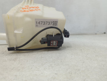 2010-2012 Hyundai Santa Fe Windshield Washer Fluid Reservoir Bottle Oem 1473737