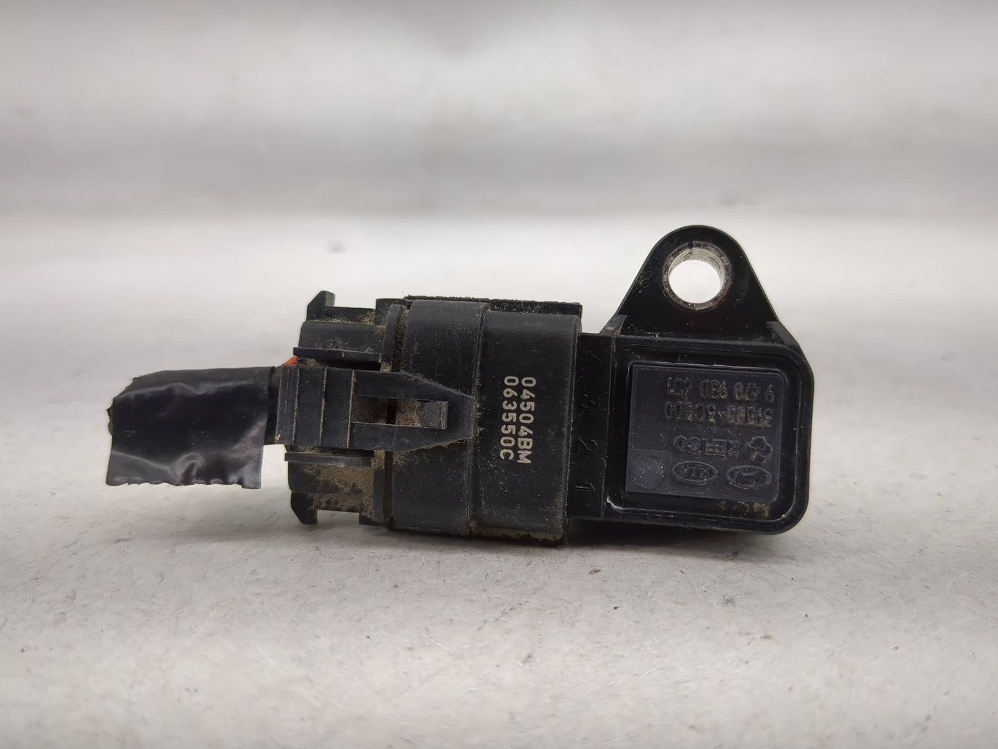 2010-2012 Hyundai Santa Fe Mass Air Flow Meter Maf 1485549 - Oemusedautoparts1.com