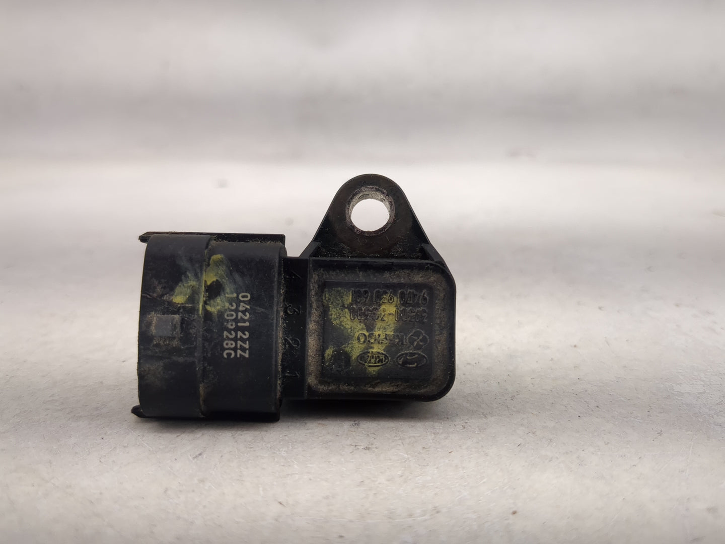 2010-2012 Hyundai Santa Fe Mass Air Flow Meter Maf 1485821 - Oemusedautoparts1.com