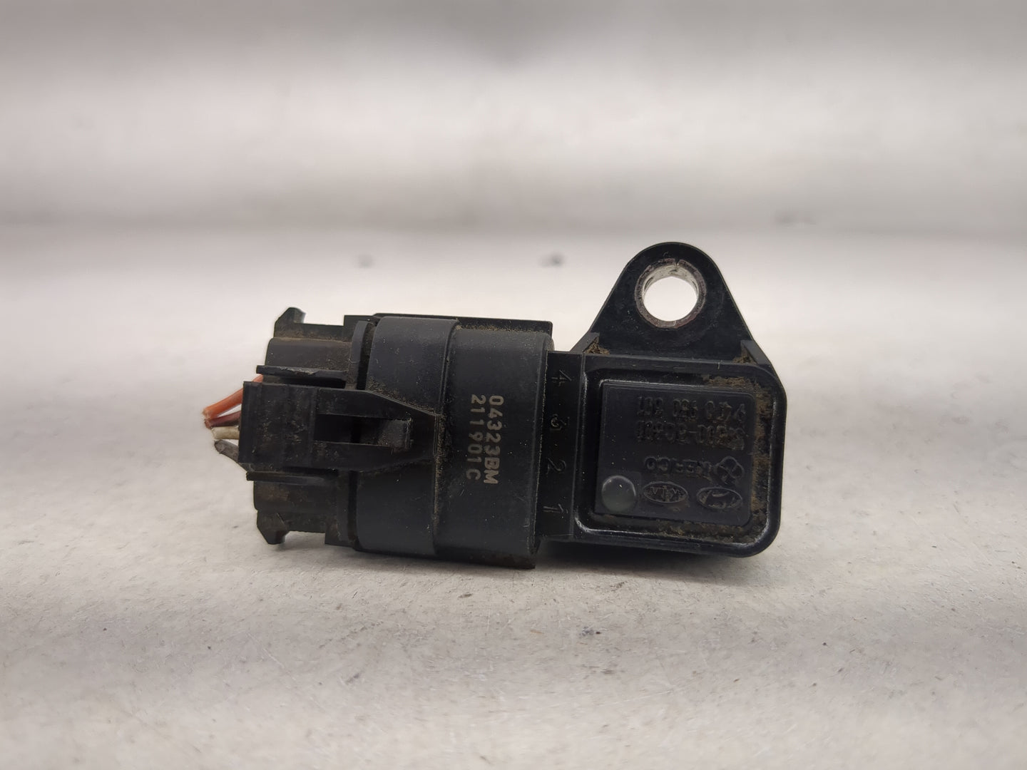 2010-2012 Hyundai Santa Fe Mass Air Flow Meter Maf 1485829 - Oemusedautoparts1.com