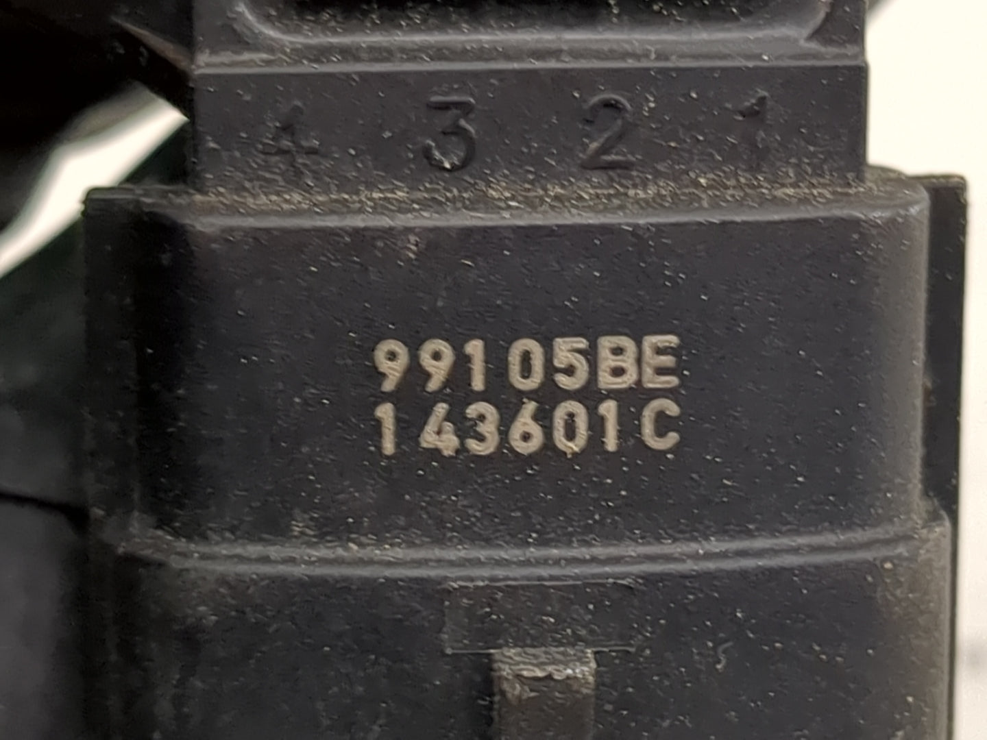 2010-2012 Hyundai Santa Fe Mass Air Flow Meter Maf 1486694 - Oemusedautoparts1.com