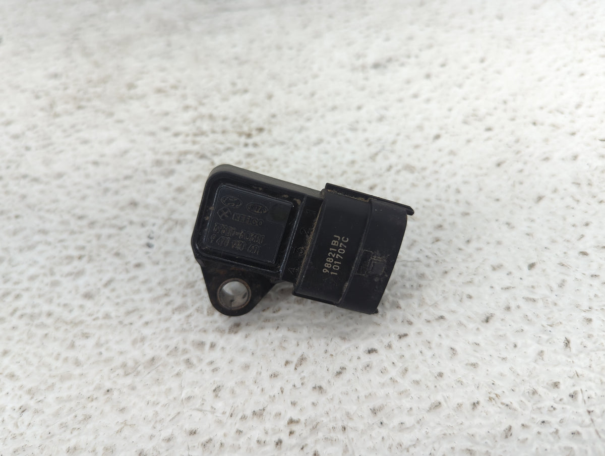 2010-2012 Hyundai Santa Fe Mass Air Flow Meter Maf Sensor 1487906 - Oemusedautoparts1.com