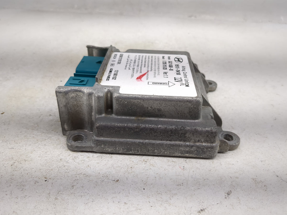 2010-2012 Hyundai Santa Fe Safety Restraint Srs Airbag Control Module - Oemusedautoparts1.com