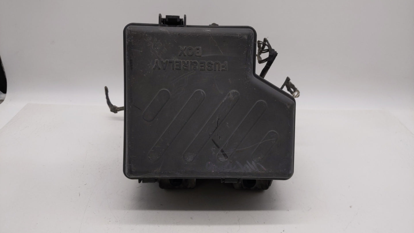 2010-2012 Hyundai Santa Fe Fusebox Fuse Box Panel Relay Module P/N:91115-2B050 91950-2B710 Fits Fits 2010 2011 2012 OEM Used