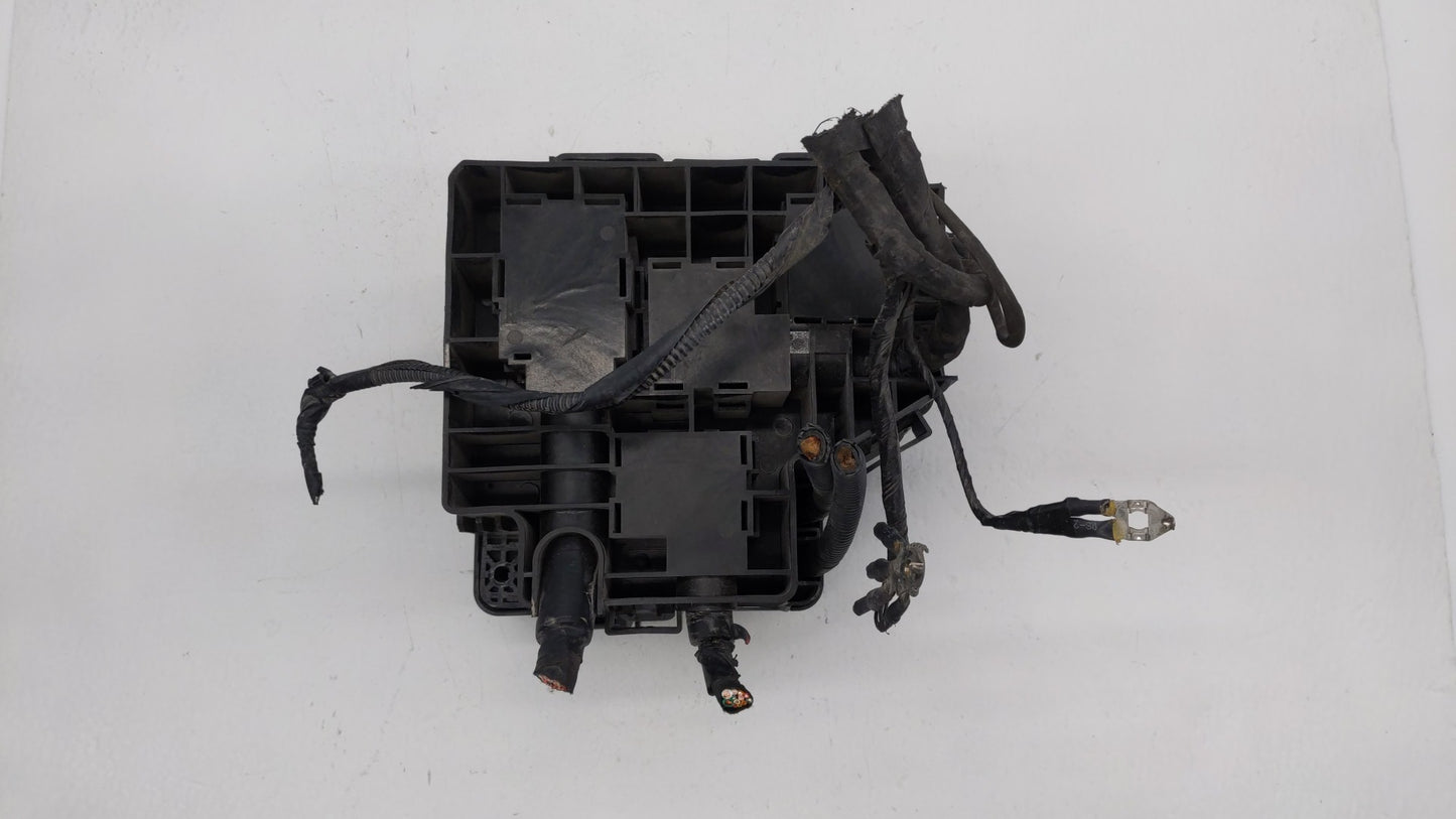 2010-2012 Hyundai Santa Fe Fusebox Fuse Box Panel Relay Module P/N:91115-2B050 91950-2B710 Fits Fits 2010 2011 2012 OEM Used