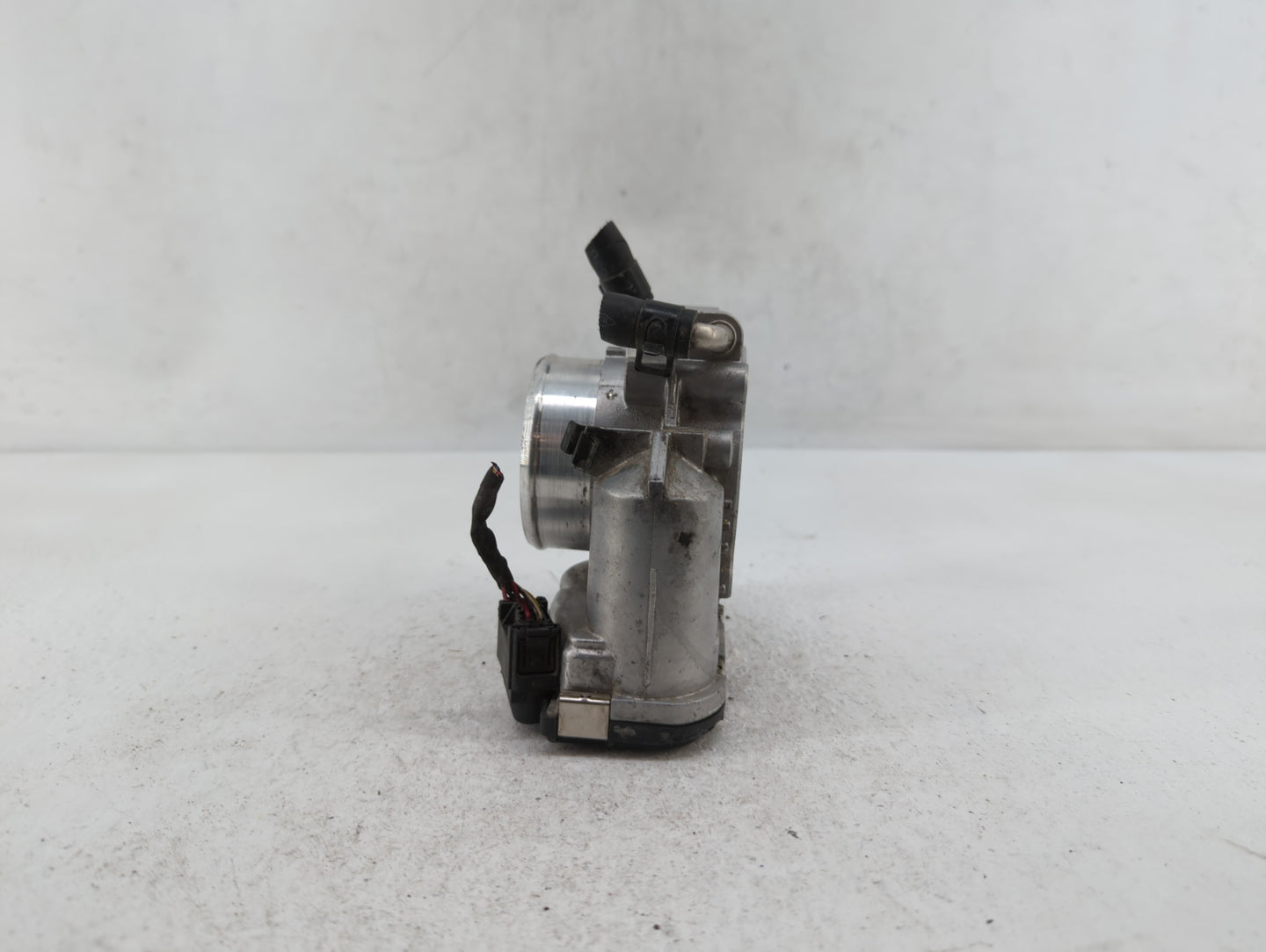 2010-2012 Hyundai Santa Fe Throttle Body P/N:35100-25400 35100-25200 Fits Fits 2006 2007 2008 2009 2010 2011 2012 2013 OEM U