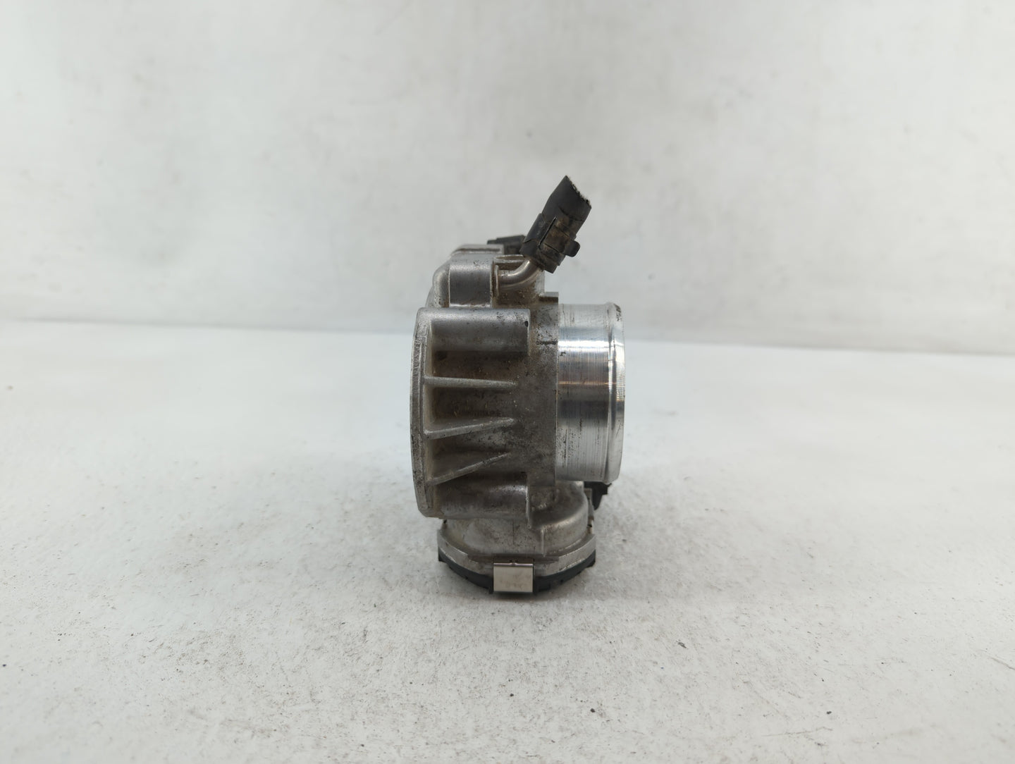 2010-2012 Hyundai Santa Fe Throttle Body P/N:35100-25400 35100-25200 Fits Fits 2006 2007 2008 2009 2010 2011 2012 2013 OEM U