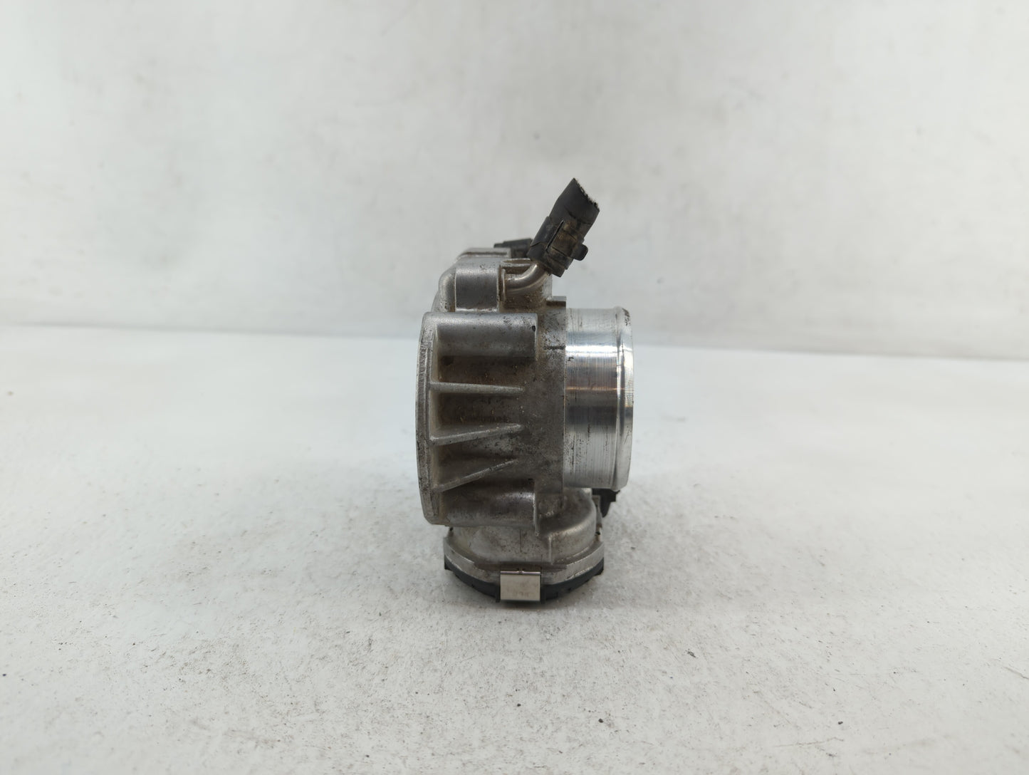 2010-2012 Hyundai Santa Fe Throttle Body P/N:35100-25400 35100-25200 Fits Fits 2006 2007 2008 2009 2010 2011 2012 2013 OEM U