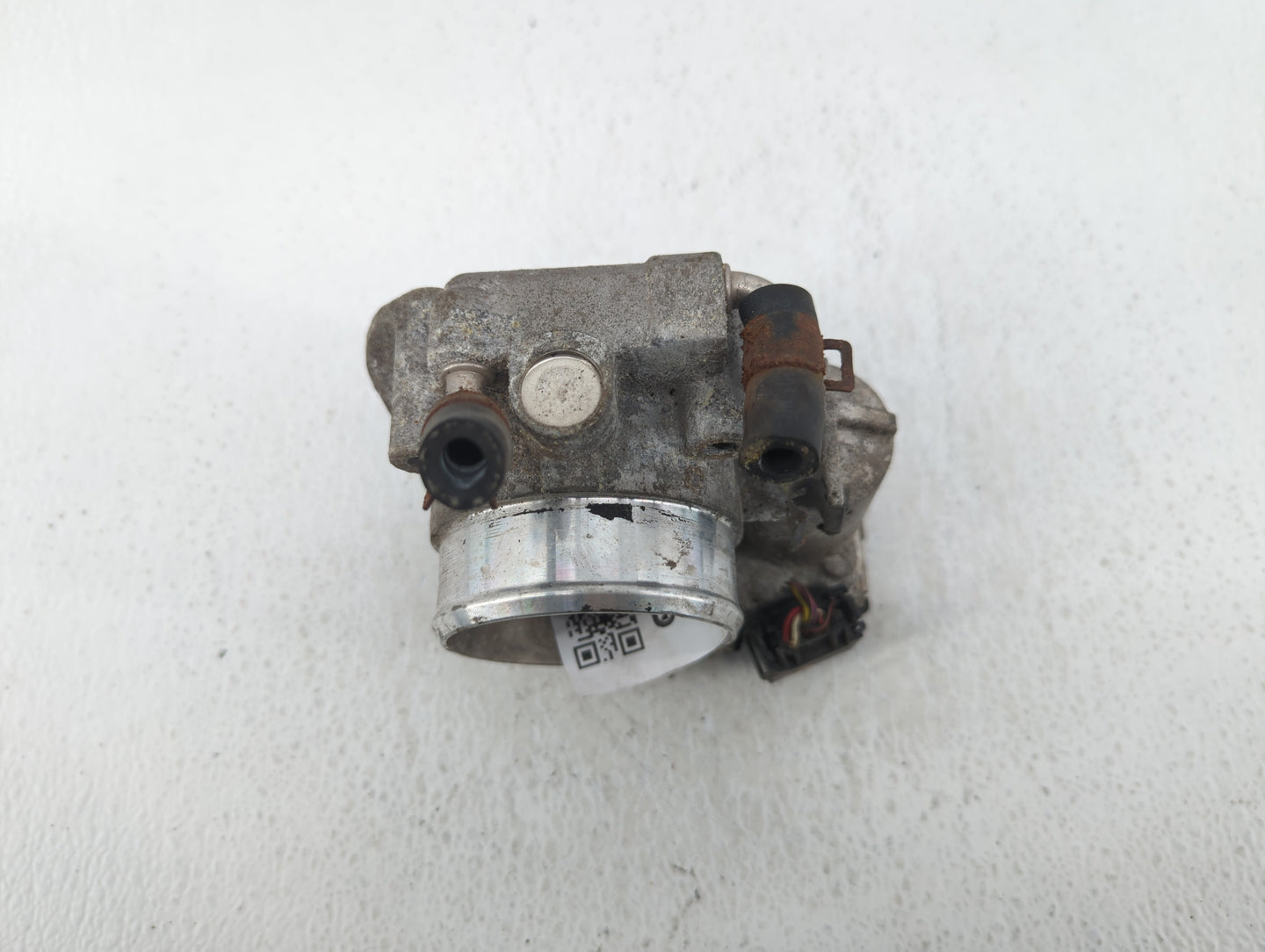 2010-2012 Hyundai Santa Fe Throttle Body P/N:35100-25400 Fits Fits 2006 2007 2008 2009 2010 2011 2012 2013 OEM Used Auto Par