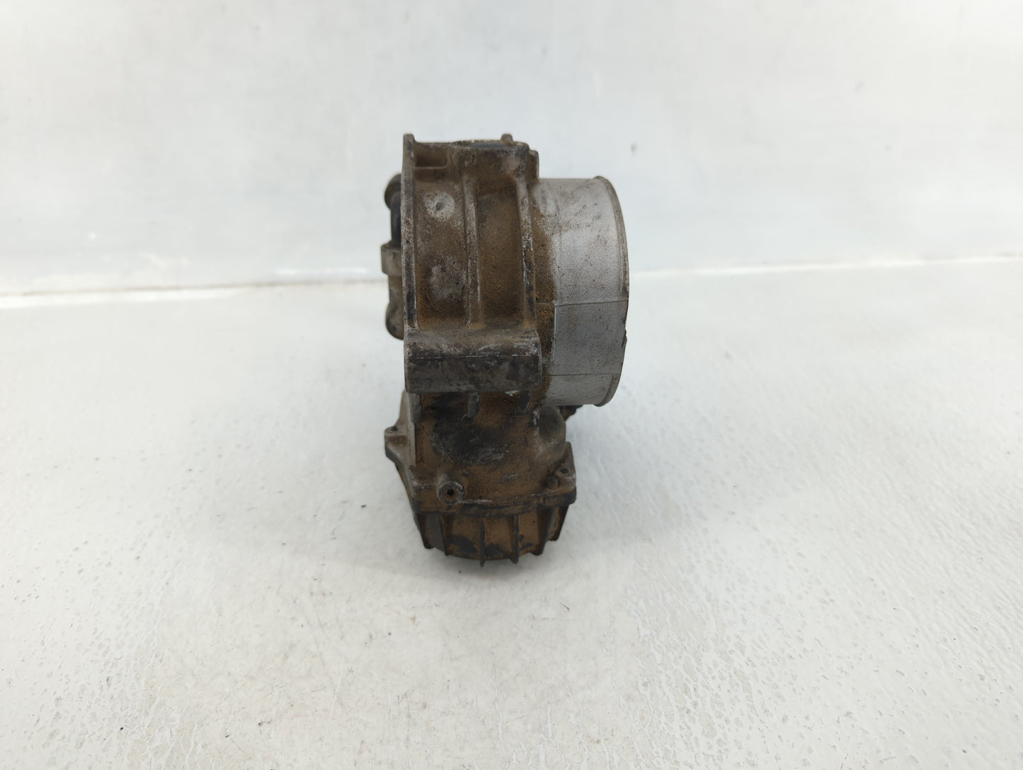 2010-2012 Hyundai Santa Fe Throttle Body P/N:28099075 35100-3C700 Fits Fits 2010 2011 2012 2013 2014 OEM Used Auto Parts - O