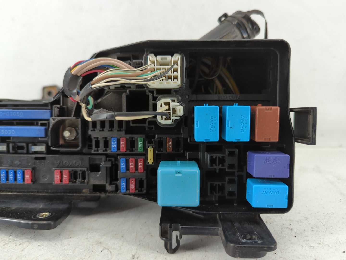 2010 Hyundai Santa Fe Fusebox Fuse Box Panel Relay Module P/N:82720-06091 Fits OEM Used Auto Parts - Oemusedautoparts1.com