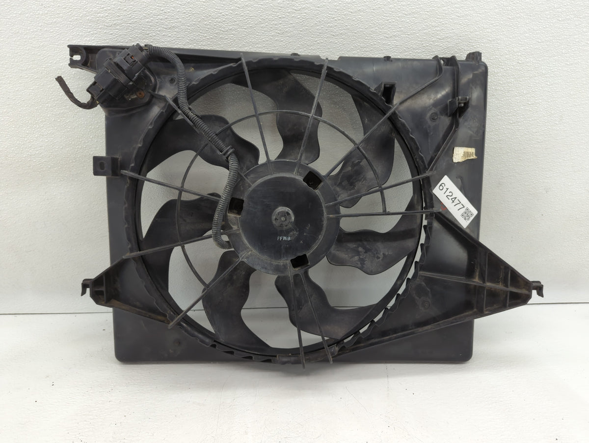 2010-2012 Hyundai Santa Fe Left Radiator Fan Motor Assembly Black 612477 - Oemusedautoparts1.com