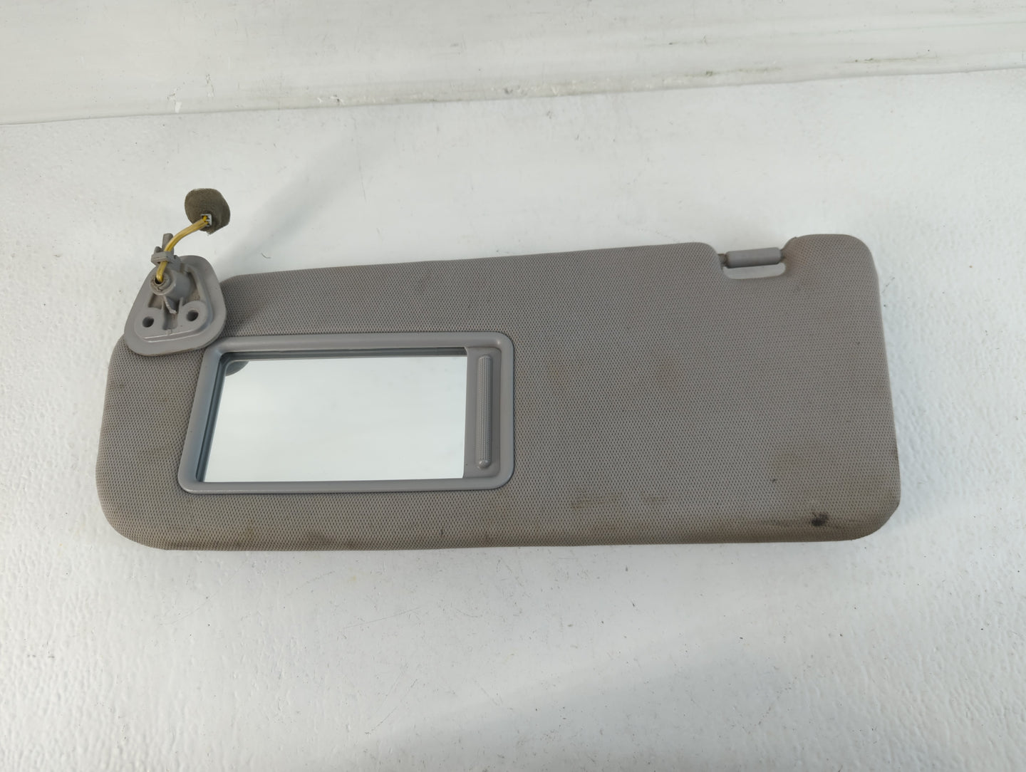 2010-2012 Hyundai Santa Fe Sun Visor Shade Replacement Driver Left Mirror Fits Fits 2010 2011 2012 OEM Used Auto Parts - Oem