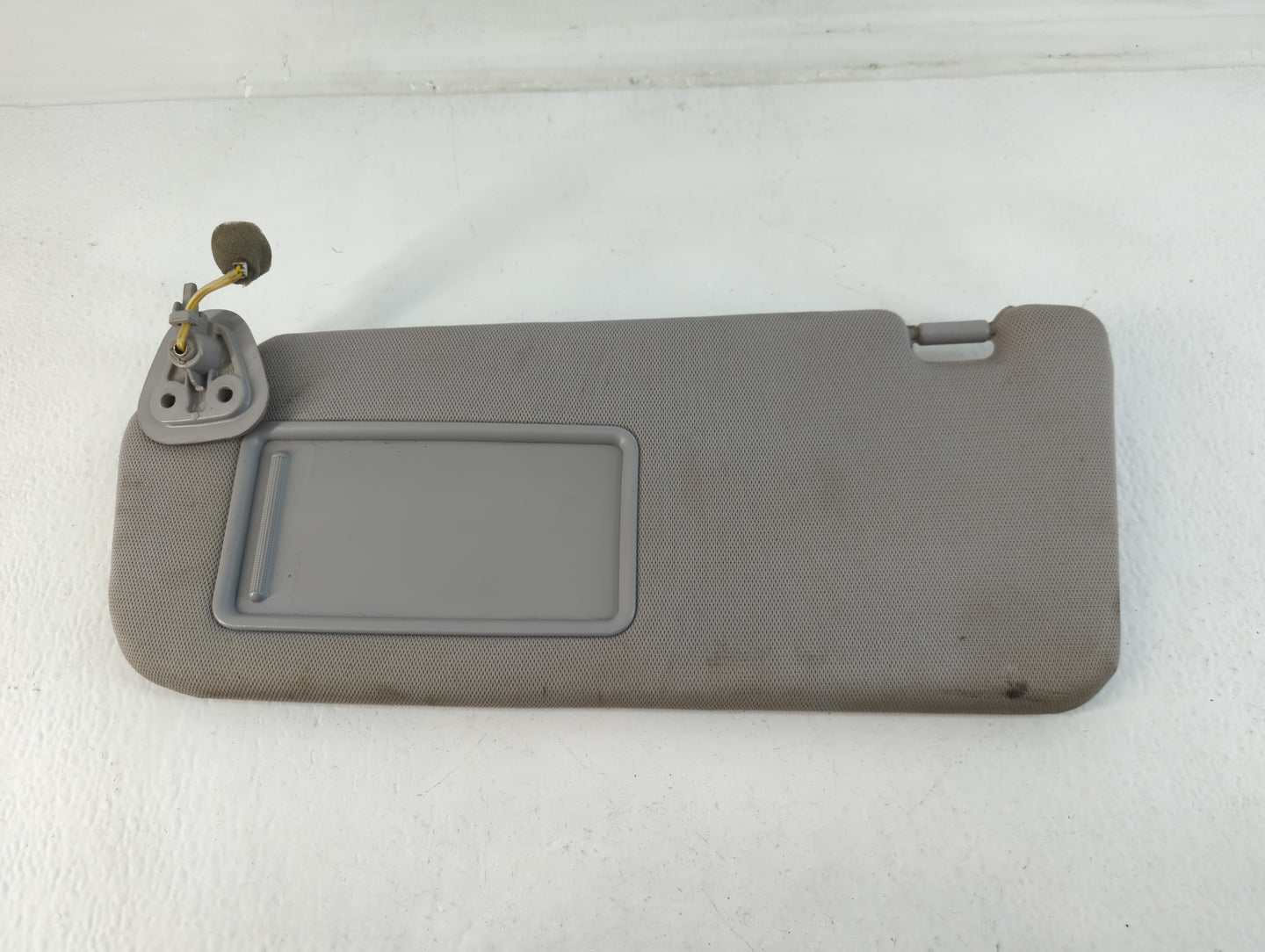 2010-2012 Hyundai Santa Fe Sun Visor Shade Replacement Driver Left Mirror Fits Fits 2010 2011 2012 OEM Used Auto Parts - Oem