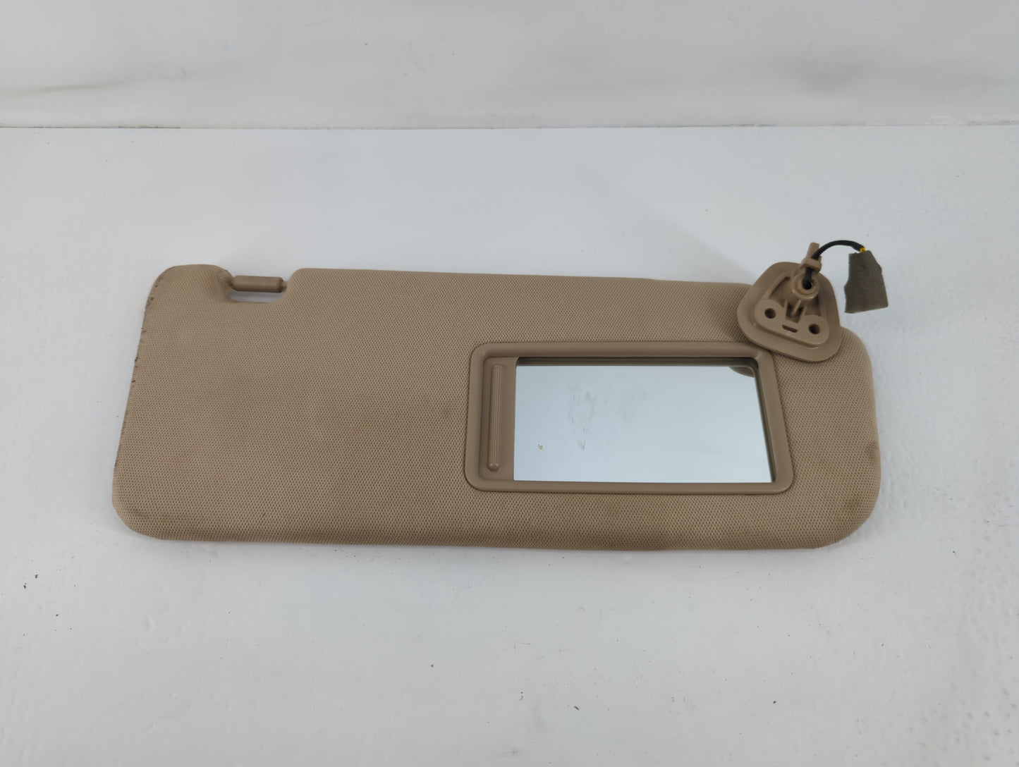 2010-2012 Hyundai Santa Fe Sun Visor Shade Replacement Driver Left Mirror Fits Fits 2010 2011 2012 OEM Used Auto Parts - Oem