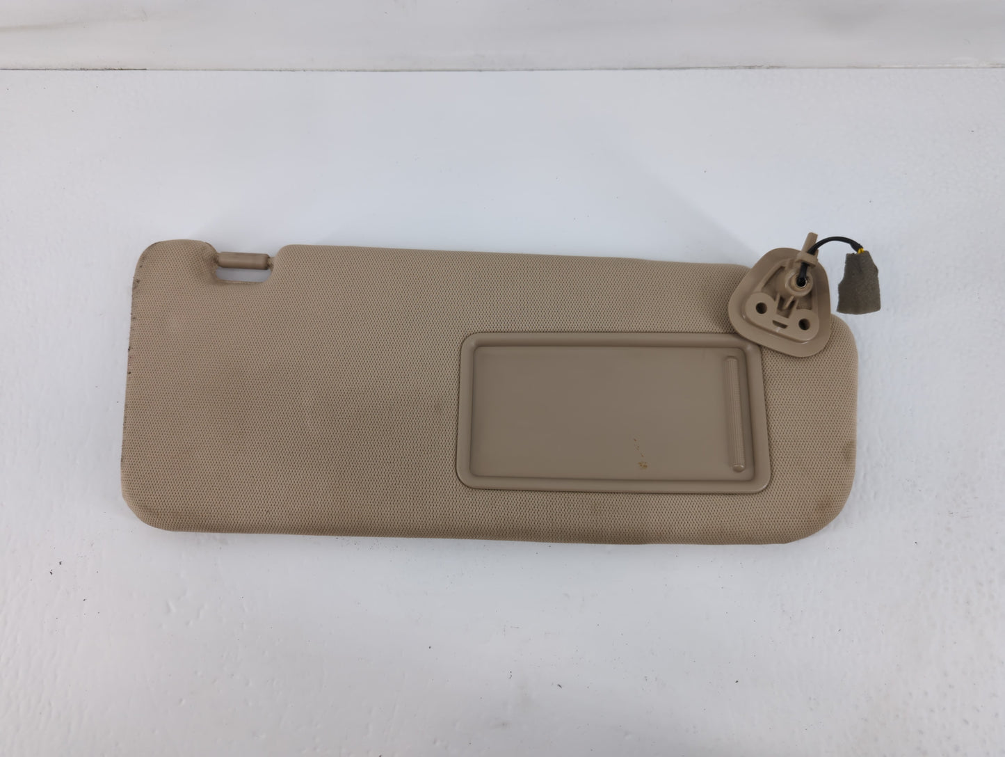 2010-2012 Hyundai Santa Fe Sun Visor Shade Replacement Driver Left Mirror Fits Fits 2010 2011 2012 OEM Used Auto Parts - Oem