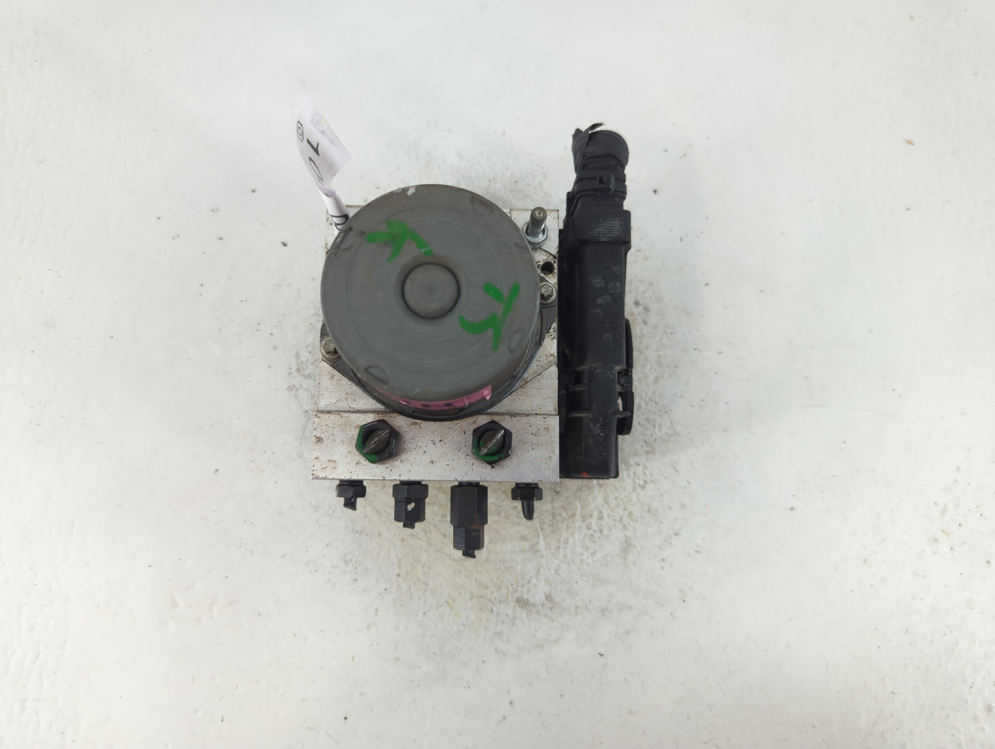 2009-2010 Hyundai Sonata ABS Pump Control Module Replacement P/N:0 265 230 021 Fits Fits 2009 2010 OEM Used Auto Parts - Oem