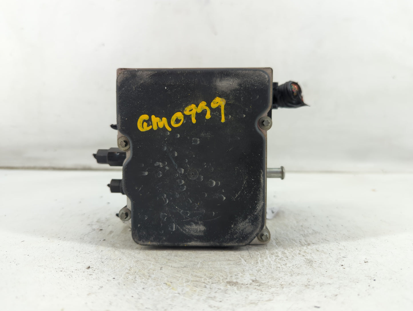 2009-2010 Hyundai Sonata ABS Pump Control Module Replacement P/N:0 265 230 021 Fits Fits 2009 2010 OEM Used Auto Parts - Oem