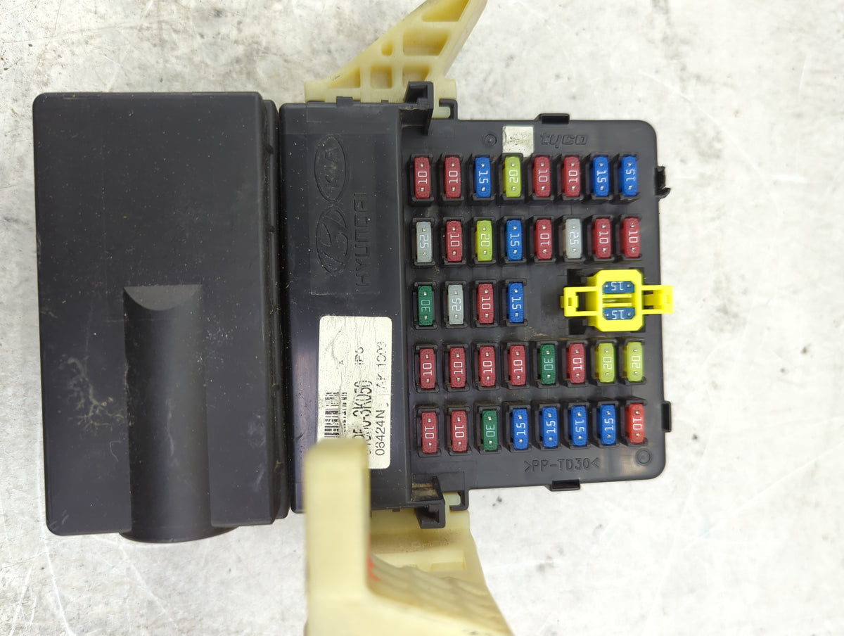 2009-2010 Hyundai Sonata Body Control Module Bcm Inner Cabin Fuse Box - Oemusedautoparts1.com