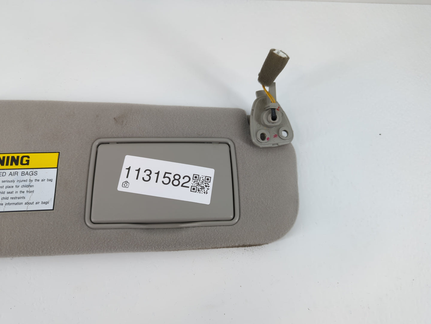 2008-2010 Hyundai Sonata Sun Visor Shade Replacement Passenger Right Mirror Fits Fits 2008 2009 2010 OEM Used Auto Parts - O