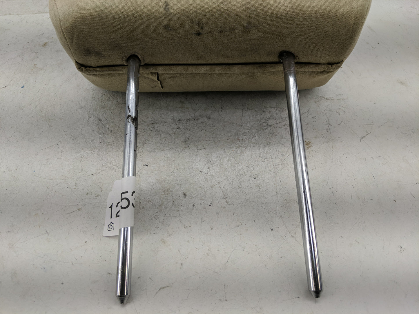 2010 Hyundai Sonata Headrest Head Rest Front Driver Passenger Seat Beige - Oemusedautoparts1.com