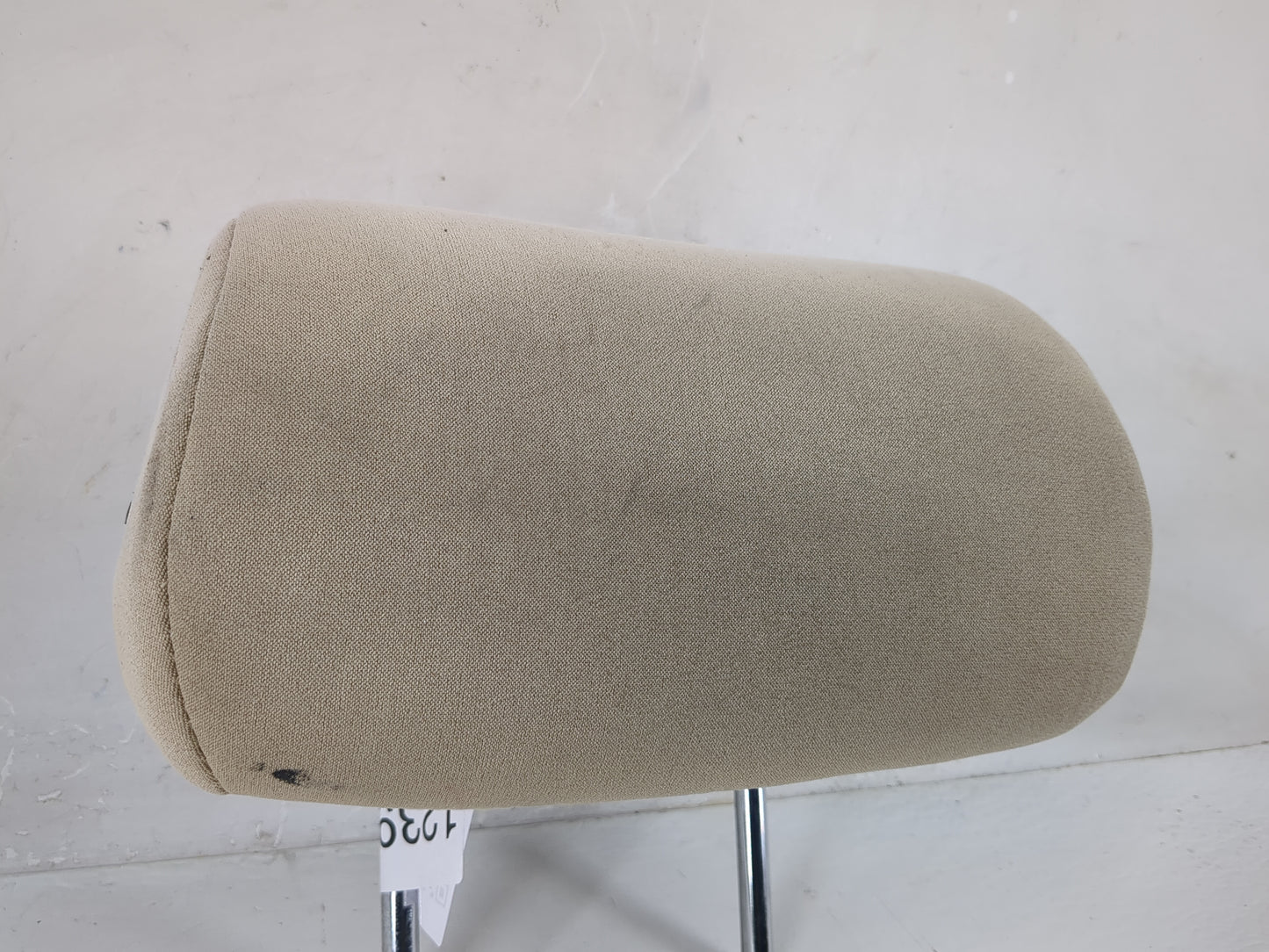 2010 Hyundai Sonata Headrest Head Rest Front Driver Passenger Seat - Oemusedautoparts1.com