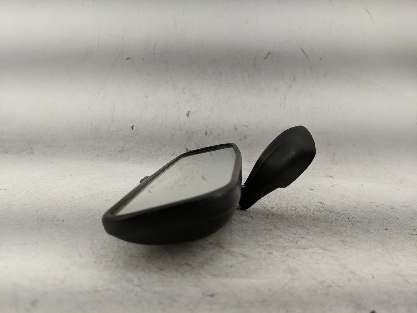 2010 Hyundai Sonata Interior Rear View Mirror Replacement OEM P/N:E13010082 Fits OEM Used Auto Parts - Oemusedautoparts1.com