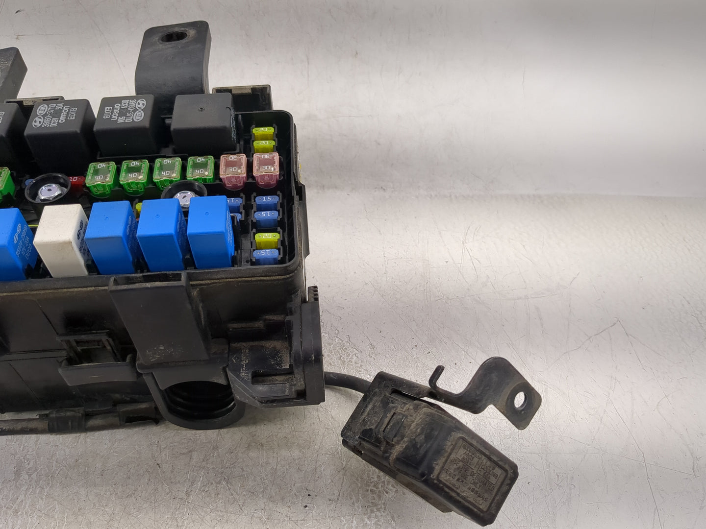 2008-2010 Hyundai Sonata Fusebox Fuse Box Panel Relay Module P/N:91950-3K750 Fits Fits 2008 2009 2010 OEM Used Auto Parts - 