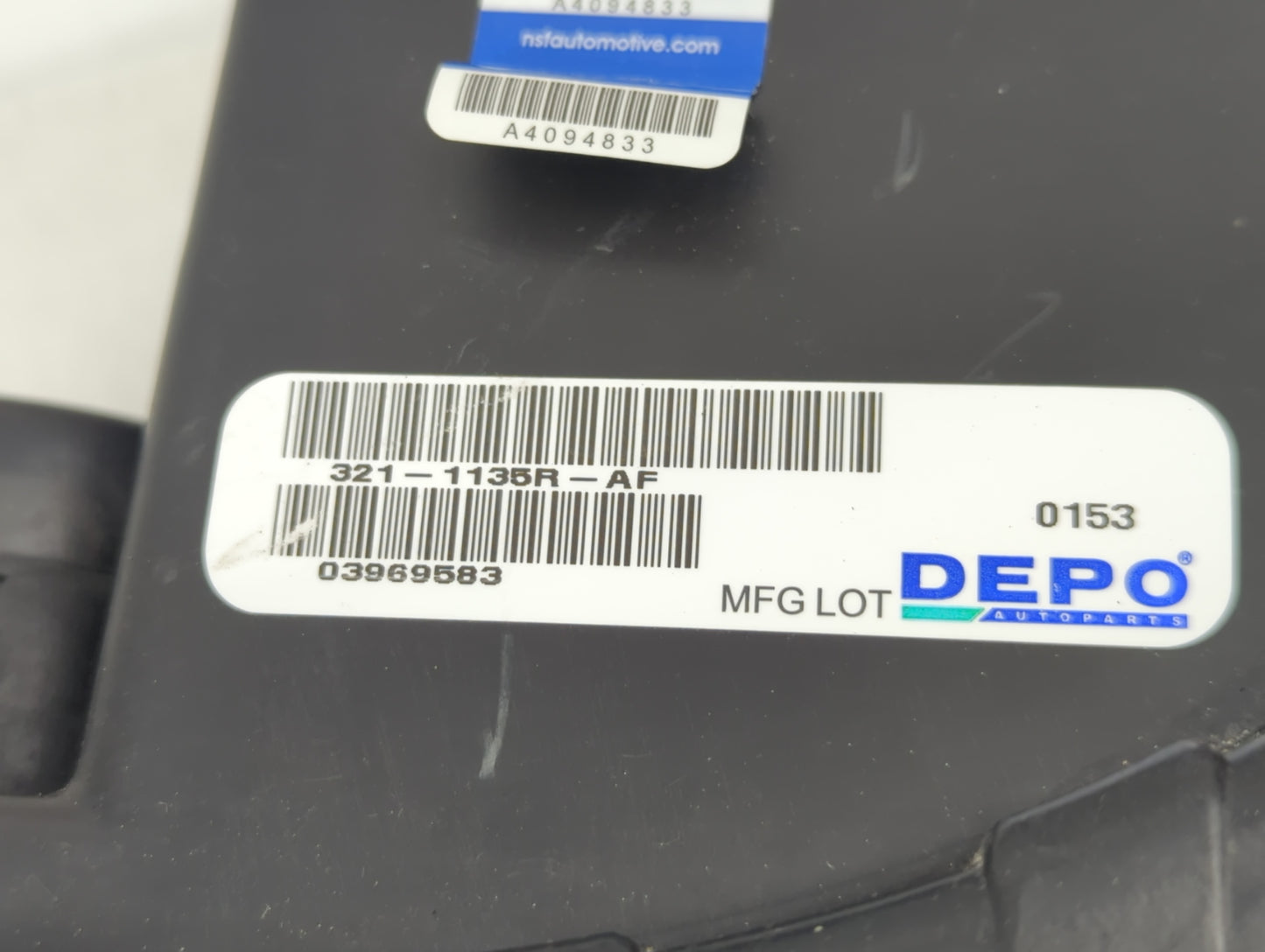 2009-2010 Hyundai Sonata Passenger Right Oem Head Light Headlight Lamp - Oemusedautoparts1.com