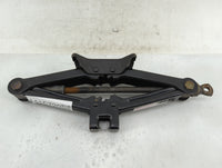 2010 Hyundai Sonata Spare Scissor Car Jack - Oemusedautoparts1.com