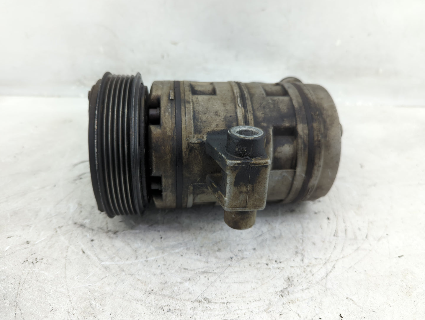 2009-2010 Hyundai Sonata Air Conditioning A/c Ac Compressor Oem - Oemusedautoparts1.com