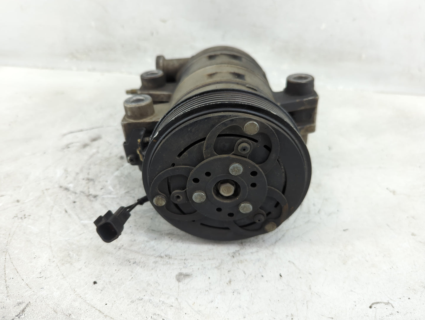 2009-2010 Hyundai Sonata Air Conditioning A/c Ac Compressor Oem - Oemusedautoparts1.com