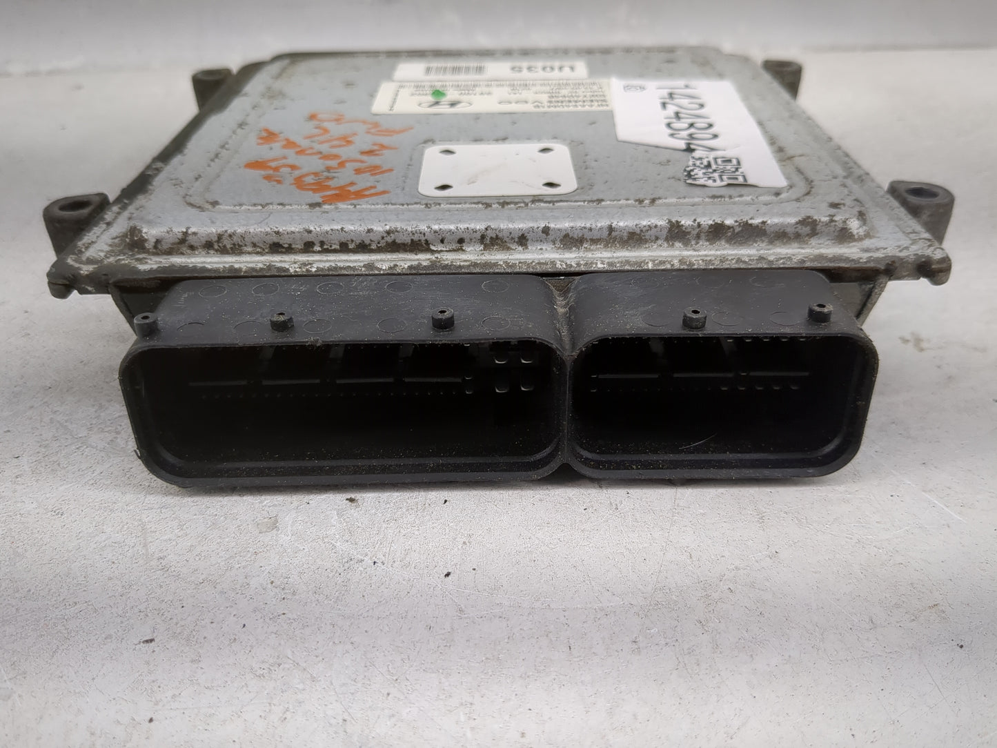 2009-2010 Hyundai Sonata PCM Engine Control Computer ECU ECM PCU OEM P/N:39100-2G352 Fits Fits 2009 2010 OEM Used Auto Parts