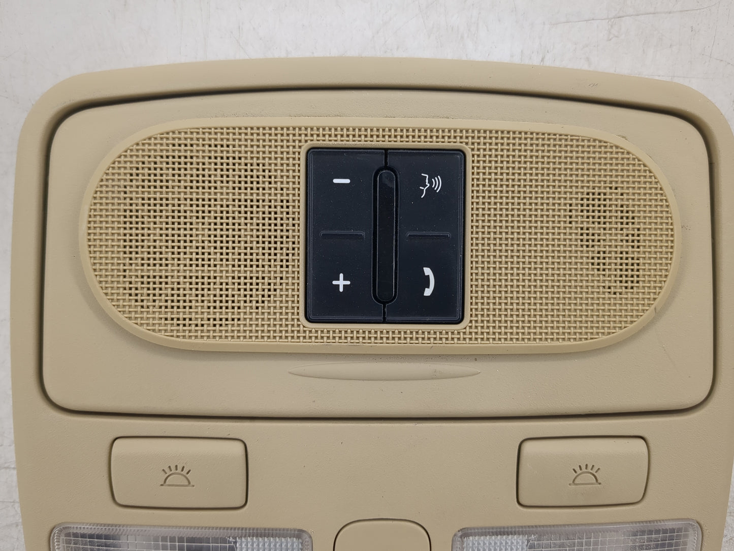 2010 Hyundai Sonata Overhead Roof Console - Oemusedautoparts1.com