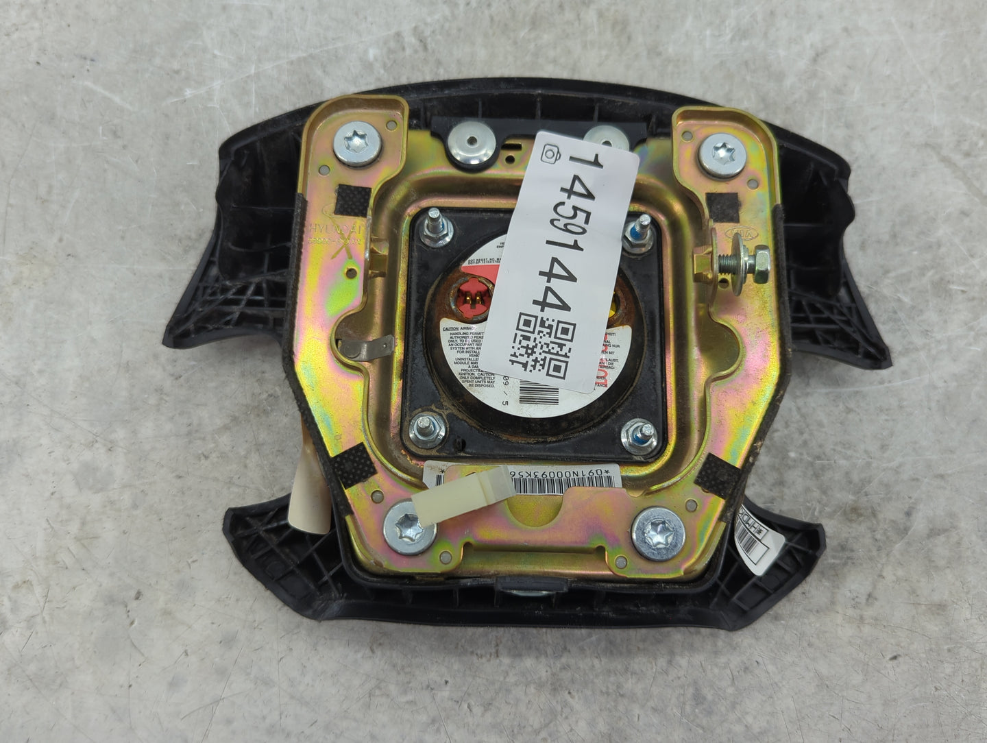 2010 Hyundai Sonata Air Bag Driver Left Steering Wheel Mounted Black - Oemusedautoparts1.com