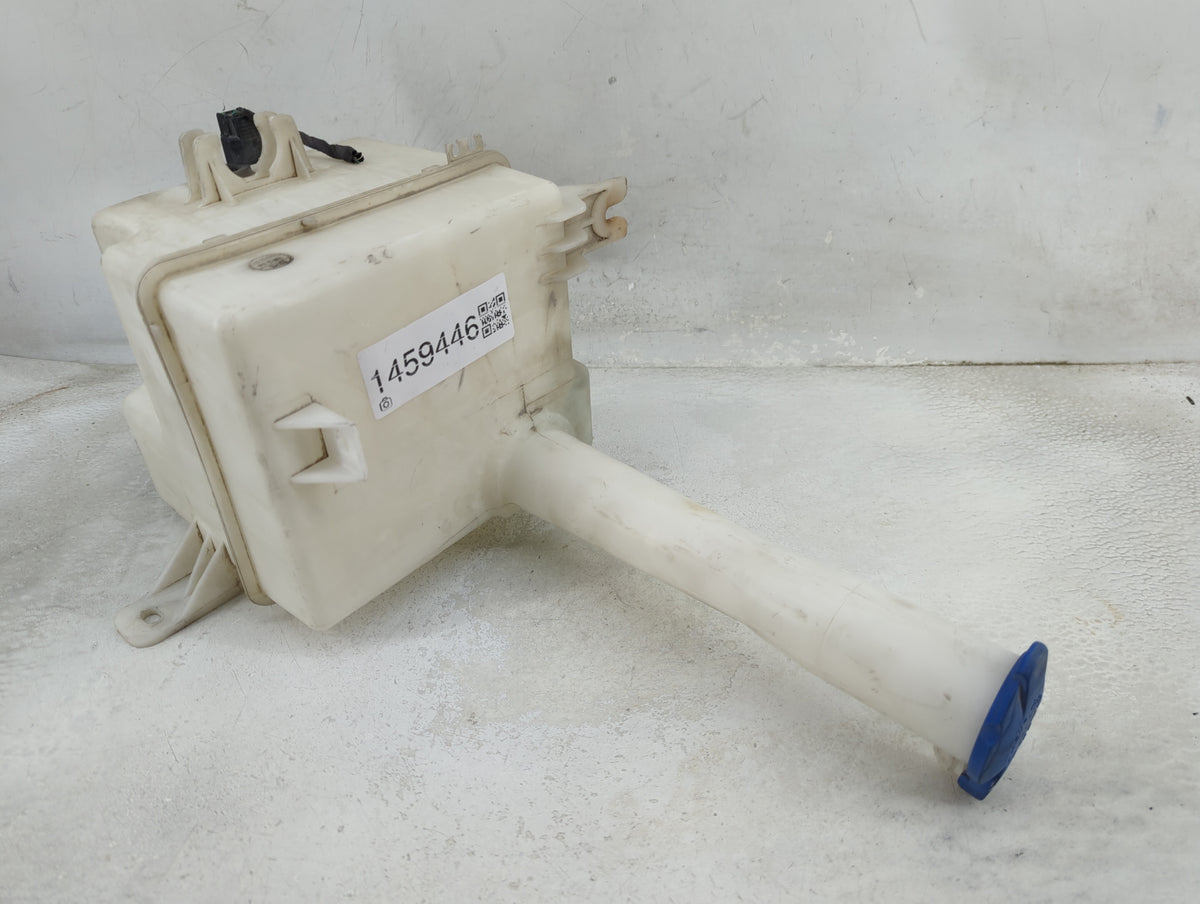 2010 Hyundai Sonata Windshield Washer Fluid Reservoir Bottle Oem 1459446 - Oemusedautoparts1.com